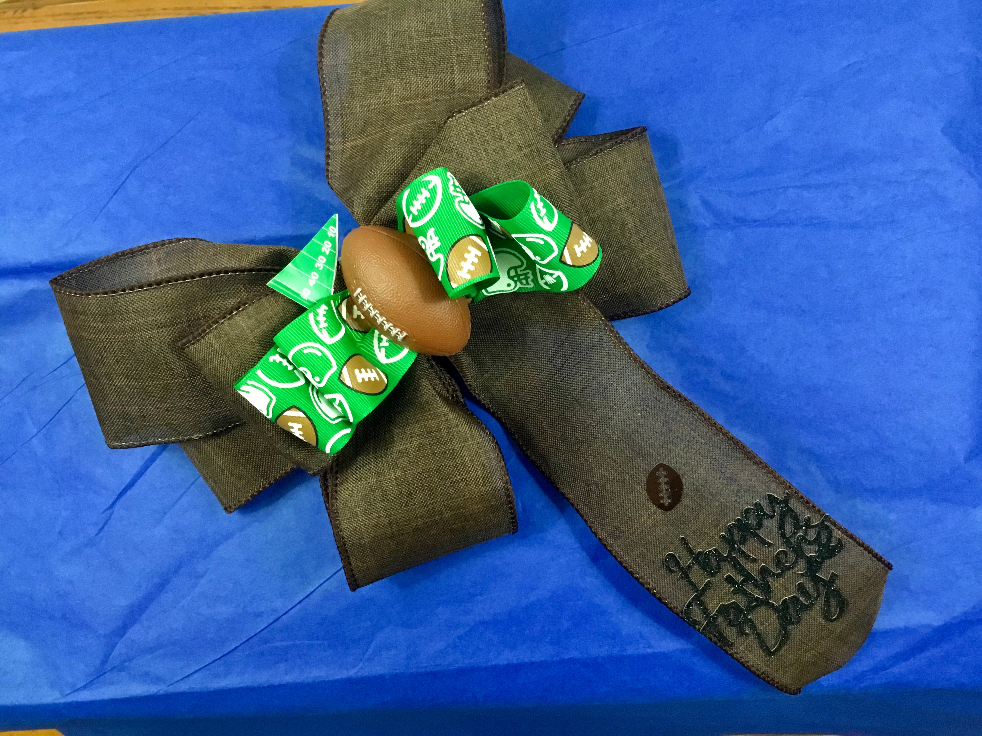 Happy Father's Day gifting Bow (Basketball)